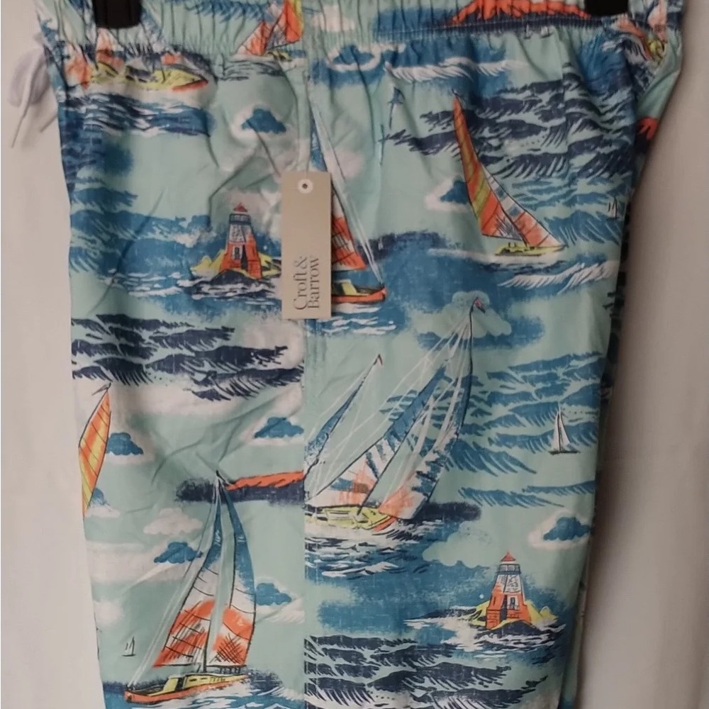 NWOT Croft & Borrow swim trunks a tropical print with sailboats & lighthouses